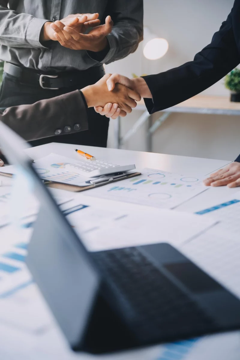 Hvor lenge må du kjøpe skillevegger til kontoret?